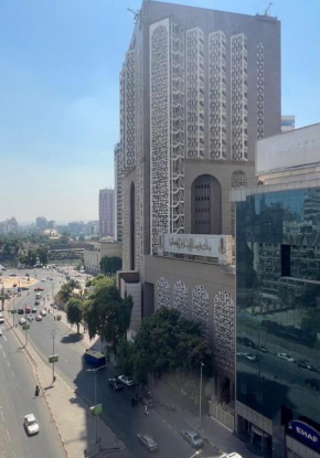 شقة على شارع التحرير اطلالة جزئية على النيل